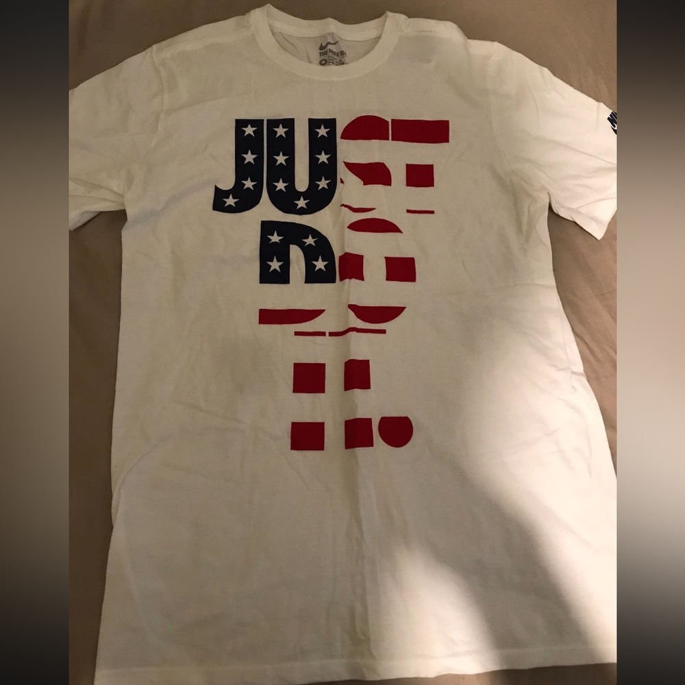 Brand New Mens Nike American Flag Just Do It Size M